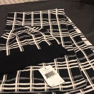 Kate spade scarf and hat. Never worn!